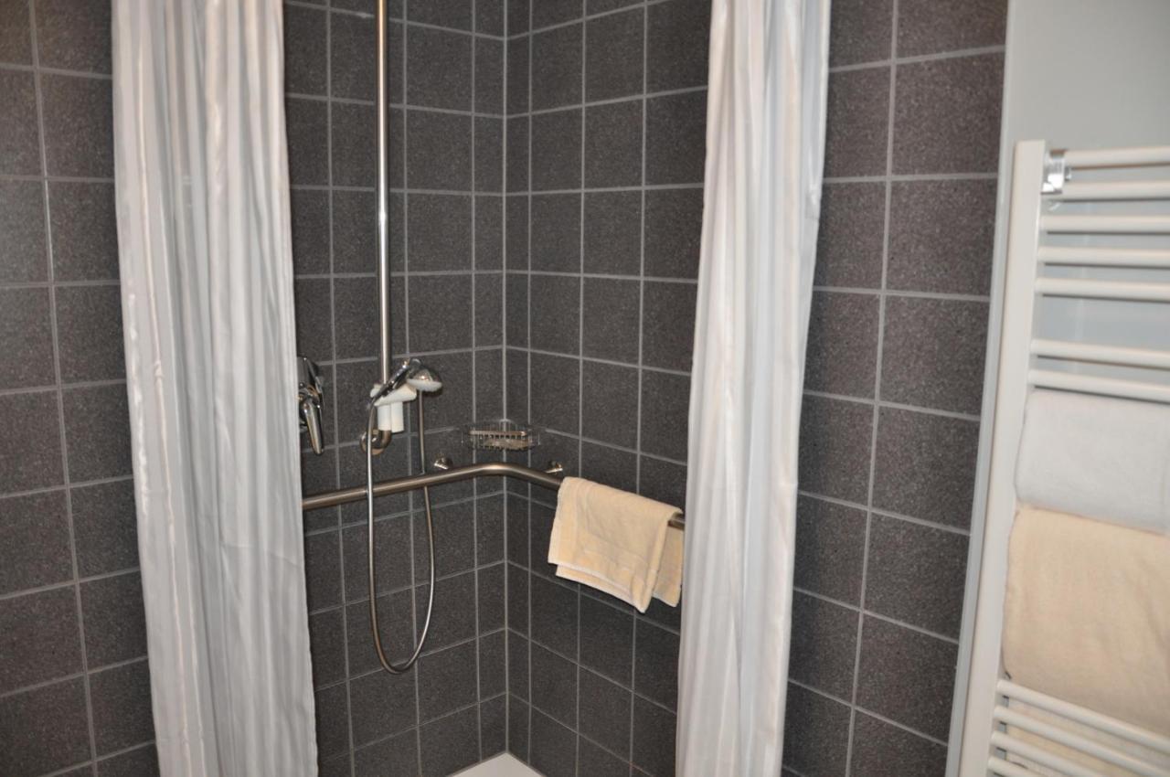 Seminarhotel In Der Manfred-Sauer-Stiftung Lobbach Екстериор снимка