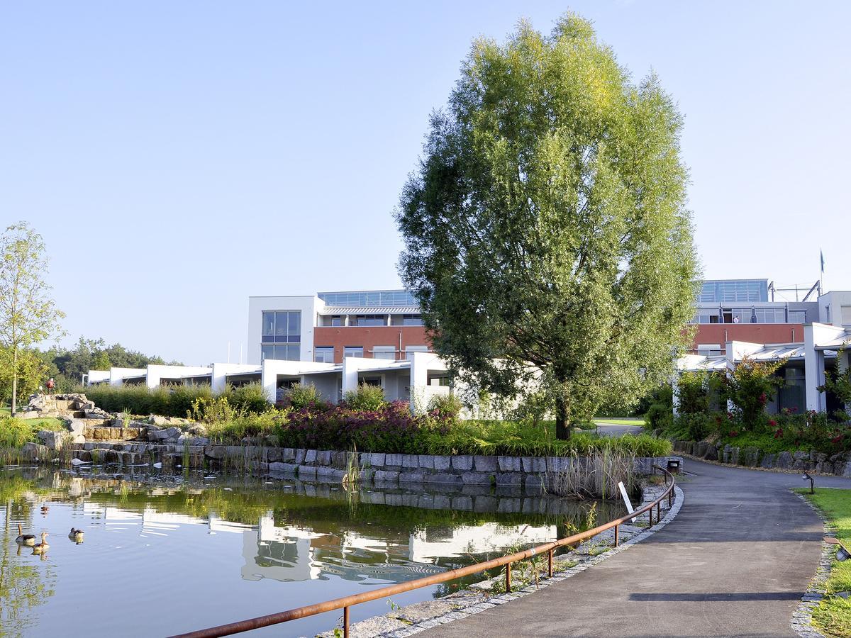 Seminarhotel In Der Manfred-Sauer-Stiftung Lobbach Екстериор снимка
