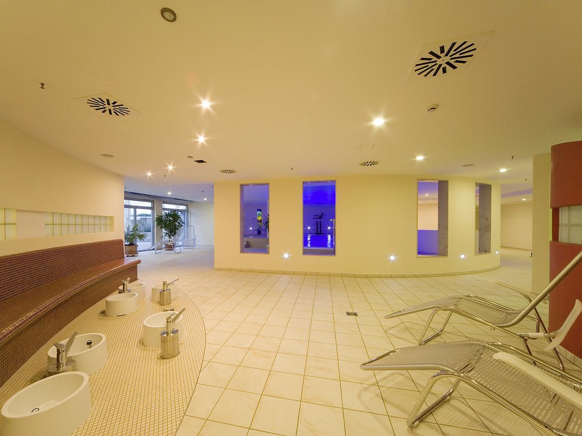 Seminarhotel In Der Manfred-Sauer-Stiftung Lobbach Екстериор снимка